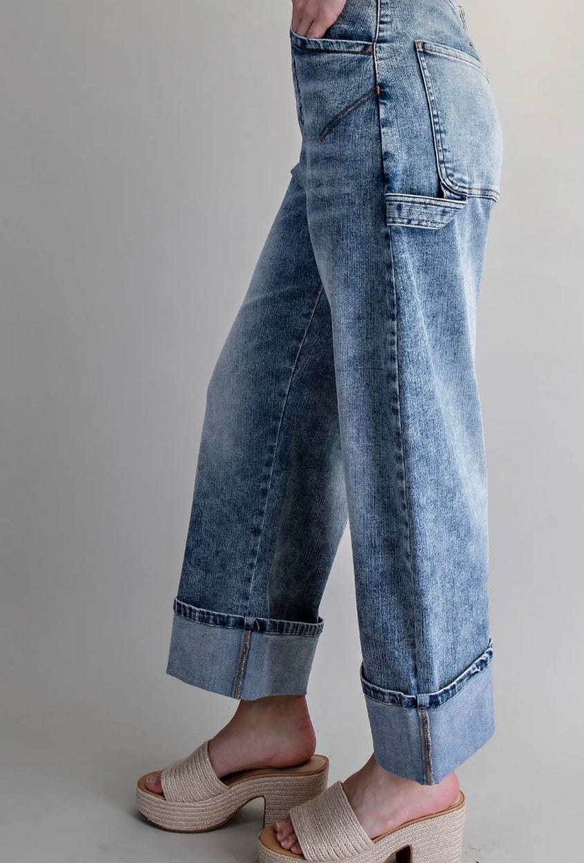 Cropped Barrel Jeans