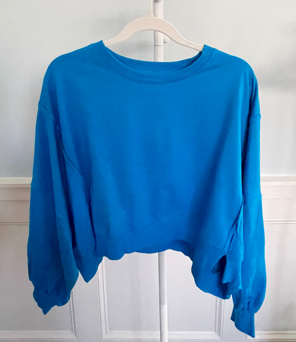 Cropped Blue Sweatshirt