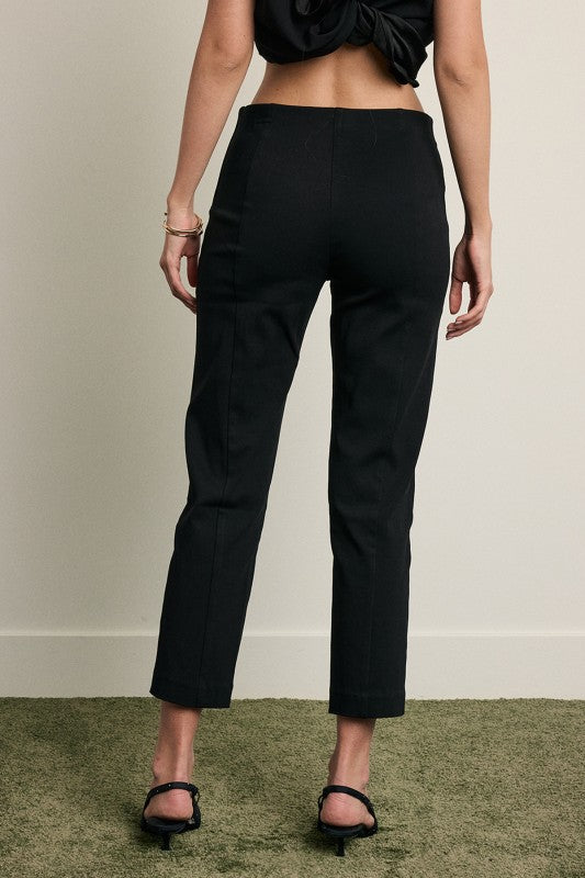 Cropped Black Stretch Pant